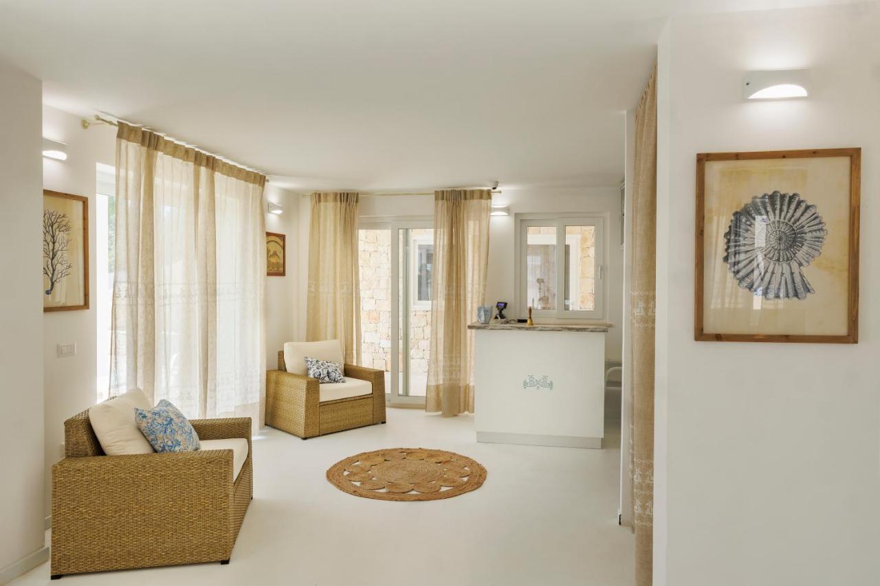 Mercury Beach Hotel Sant'Antioco Bagian luar foto