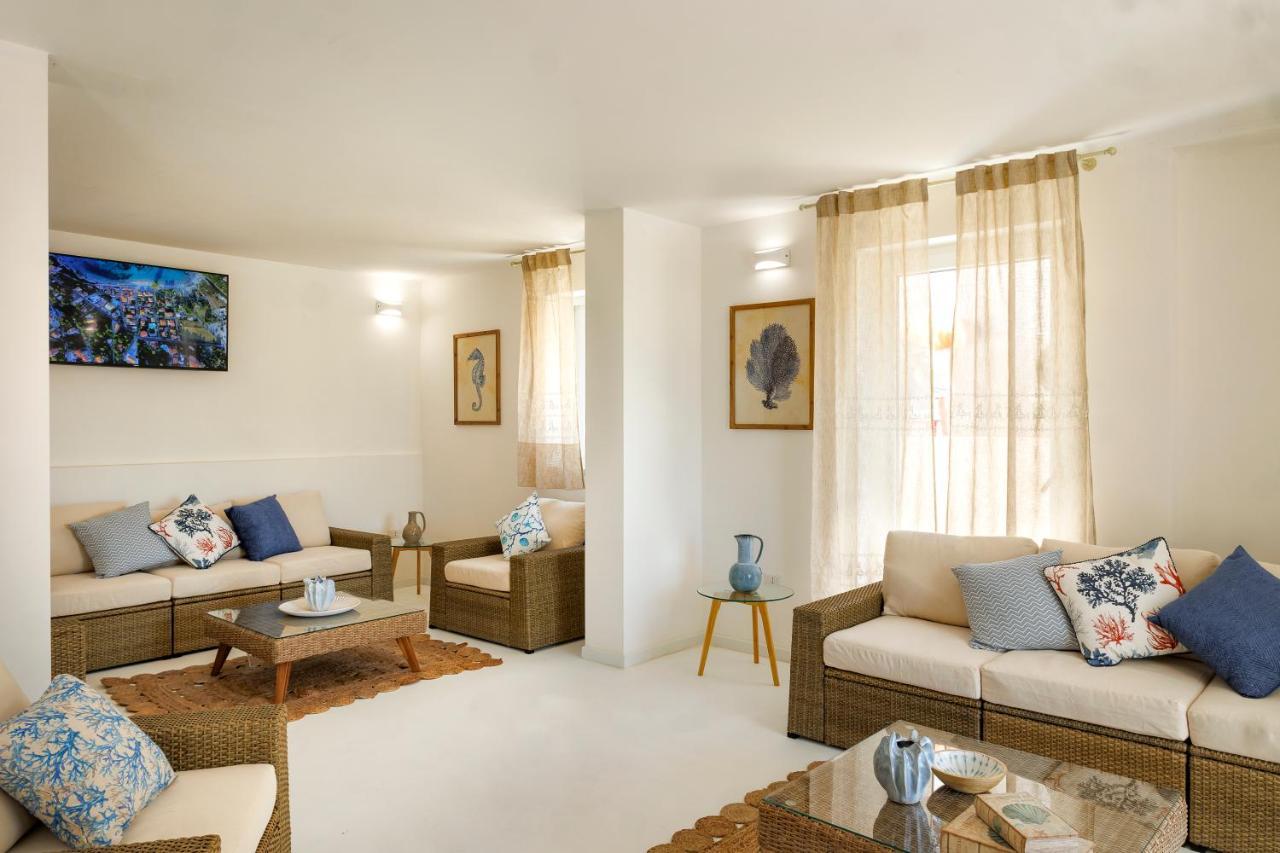 Mercury Beach Hotel Sant'Antioco Bagian luar foto