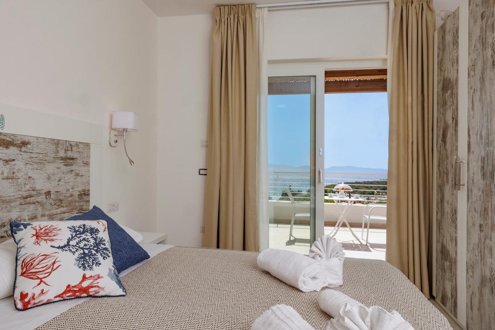 Mercury Beach Hotel Sant'Antioco Bagian luar foto